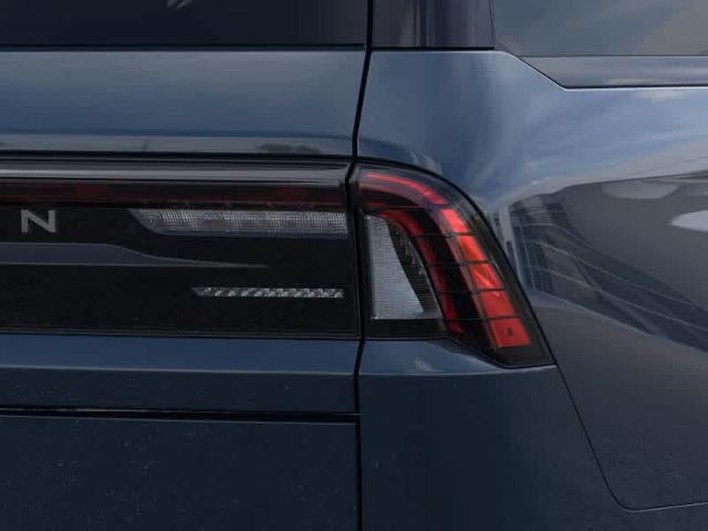 Thumbnail: 2025 Lincoln Navigator L - 44