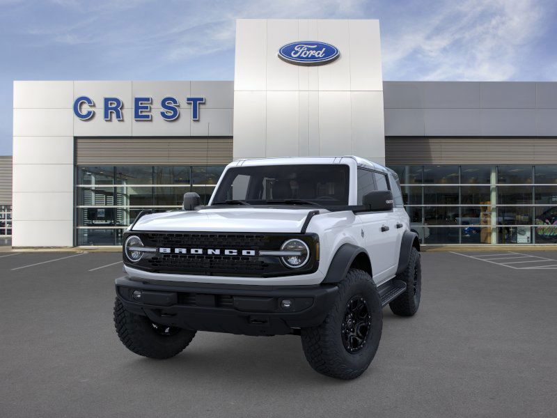 2025 Ford Bronco Outer Banks photo 2