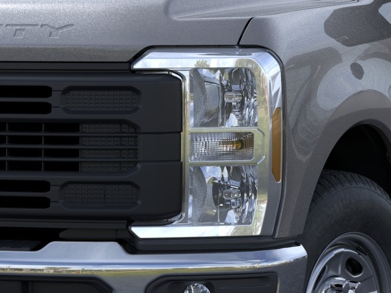 2025 Ford F-250 Super Duty XL - Photo 40