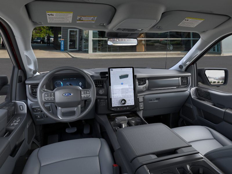 2025 Ford F-150 Lightning Flash TRUCK