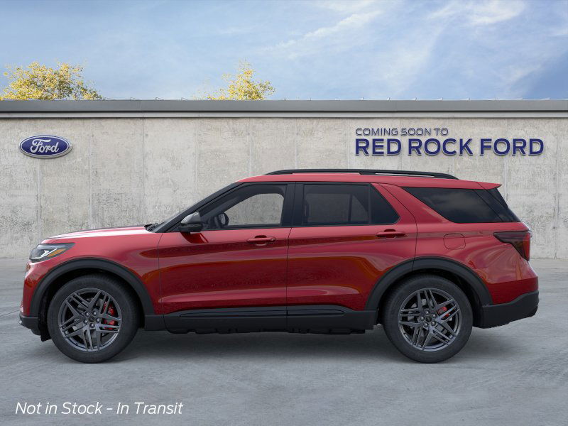 2025 Ford Explorer ST photo 4