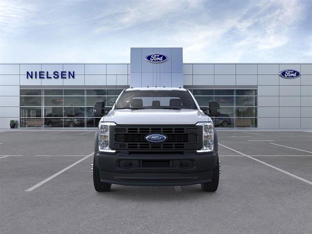 2025 Ford F-550 Super Duty Chassis Cab XL - Photo 28