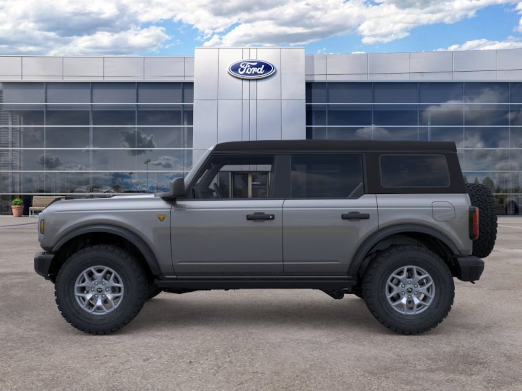 New 2025 Ford Bronco Badlands SUV