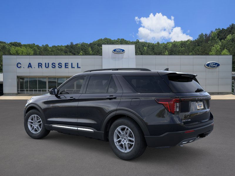 2025 Ford Explorer photo 2
