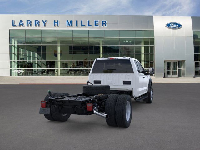 2025 Ford F-450 Super Duty Chassis Cab XL - Photo 30