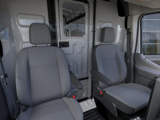 2025 Ford E-Transit Cargo Van Base - Photo 31