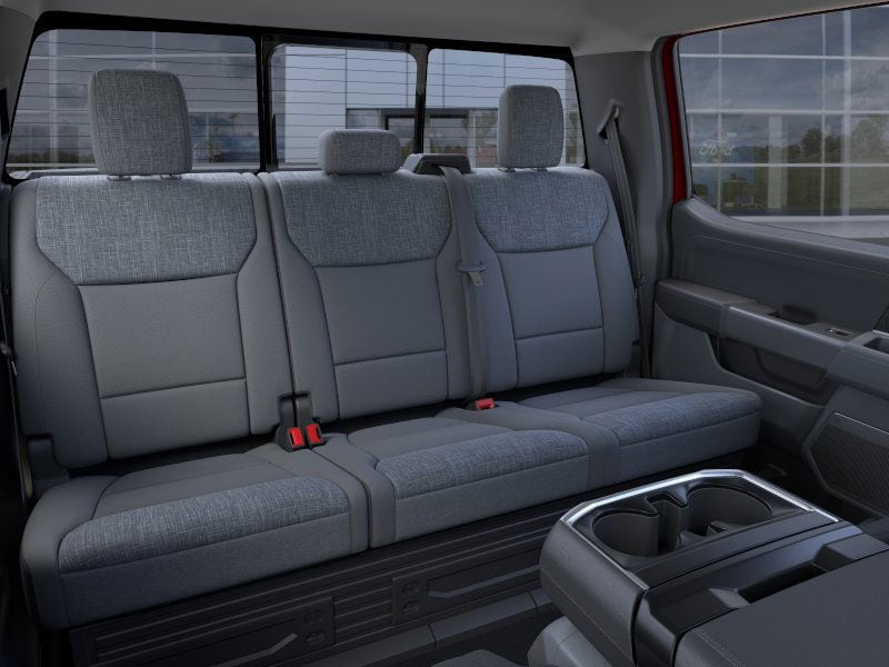 2025 Ford F-150 XLT photo 14