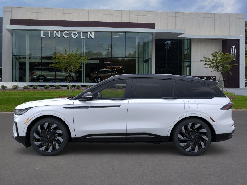 2026 Lincoln Nautilus Reserve photo 2