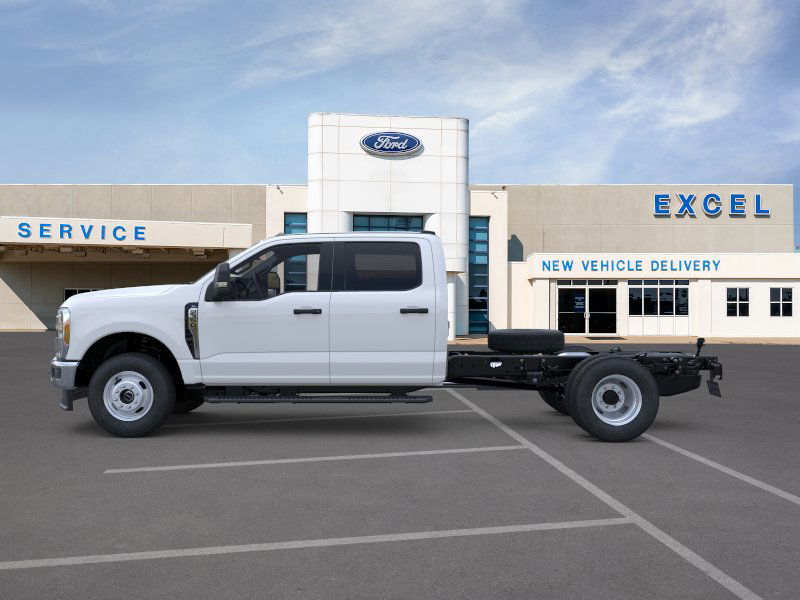 2026 Ford F-350 photo 3
