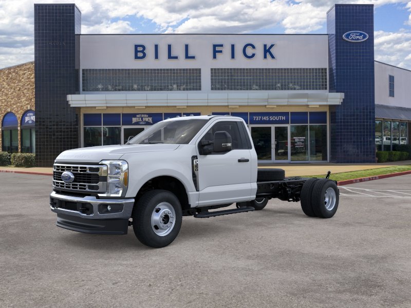 2026 Ford F-350 Super Duty Chassis Cab