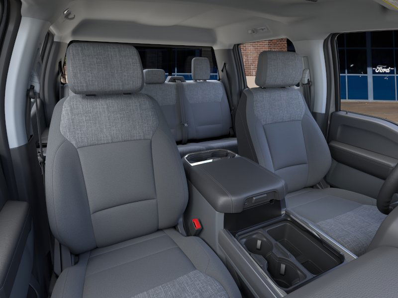 2025 Ford F-250 Super Duty XLT - Photo 10