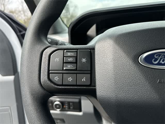 Thumbnail: 2025 Ford  - 33