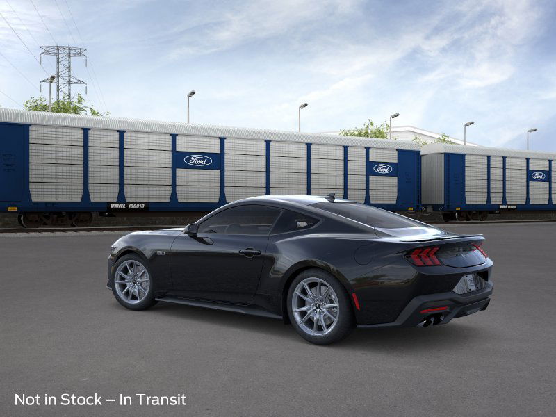 2025 Ford Mustang  4