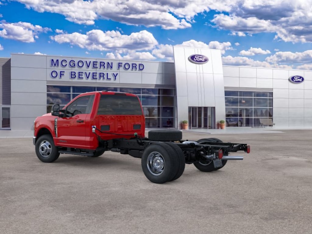 New 2026 Ford F-350SD XLT Chassis