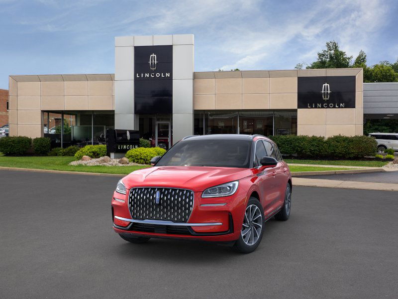2024 Lincoln Corsair Grand Touring photo 3