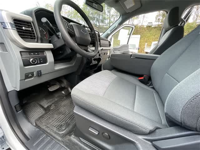 Thumbnail: 2024 Ford Econoline - 40