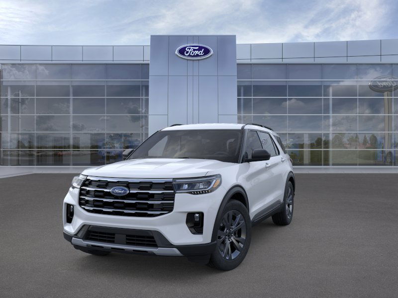 2026 Ford Explorer photo 2