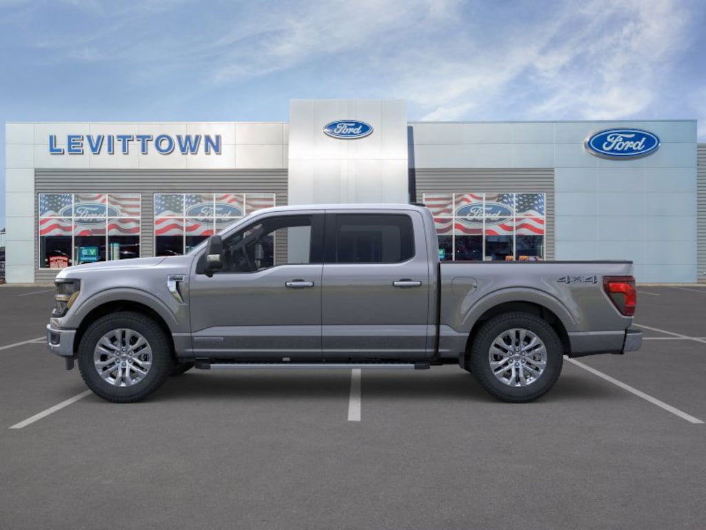 New 2025 Ford F-150 XLT F150 4X4 SUPERCREW XLT - 145
