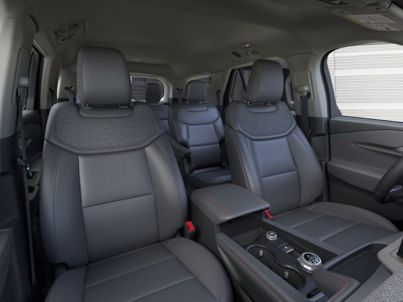 2025 Ford Explorer Active 33