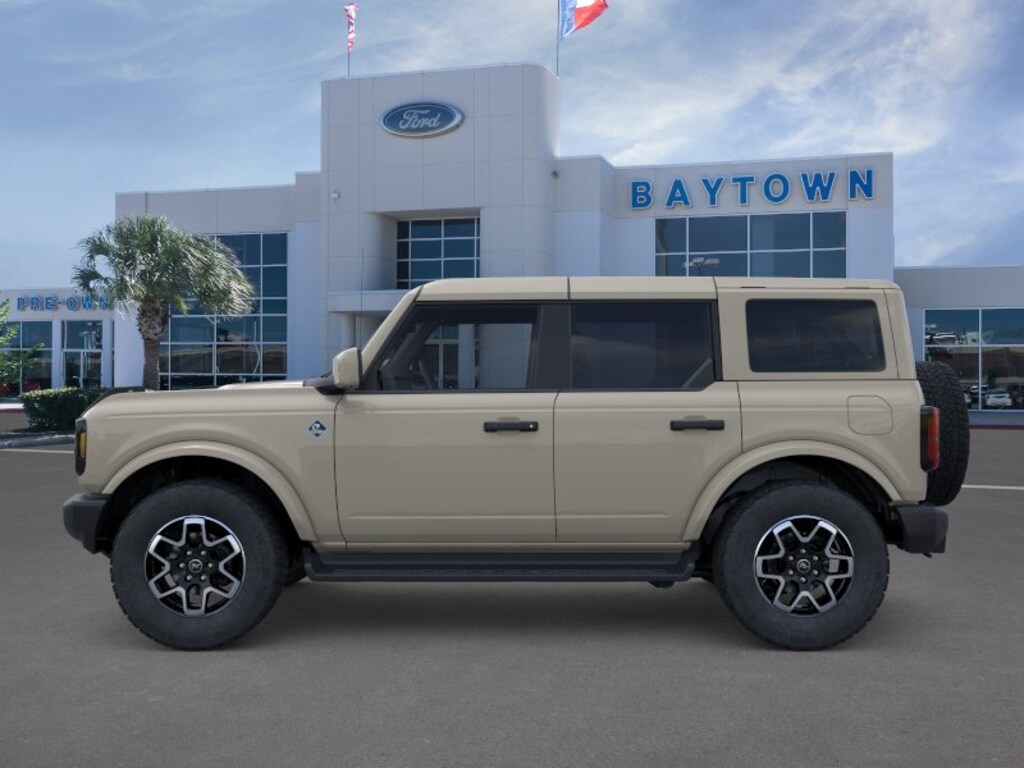 New 2026 Ford Bronco Outer Banks SUV