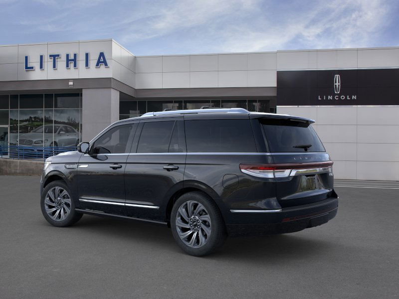 Thumbnail: 2024 Lincoln Navigator - 34