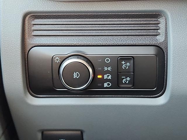 2024 Ford Super Duty F-350 SRW F-350 XL 4WD Crew Cab 179 WB 60 CA