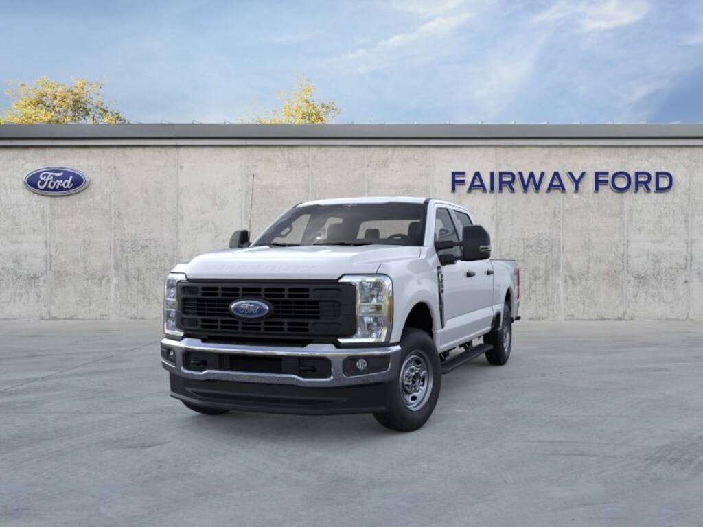 New 2026 Ford Super Duty F-250 SRW XL 4WD CREW