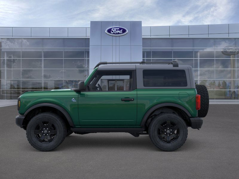2024 Ford Bronco Black Diamond photo 3