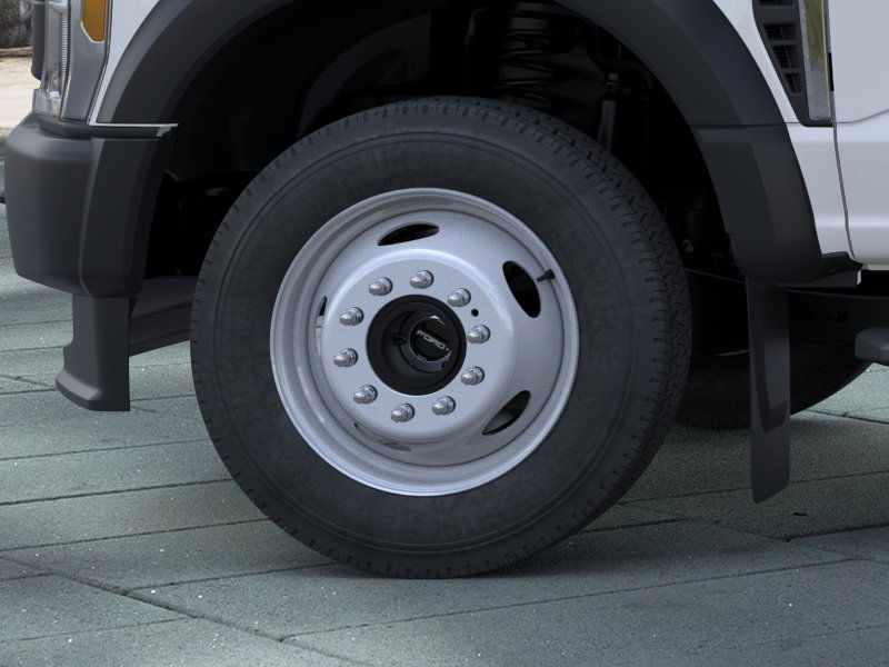2025 Ford F-550 Super Duty Chassis Cab XL - Photo 41