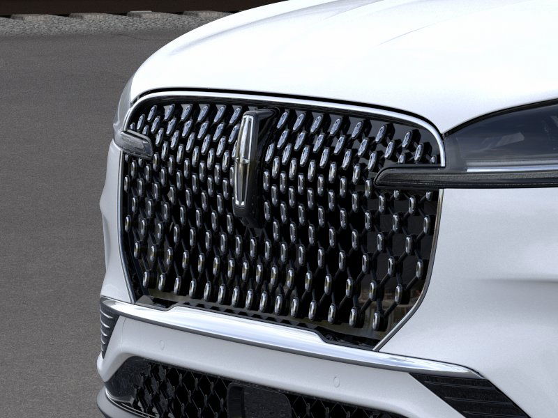 Thumbnail: 2025 Lincoln Aviator - 39