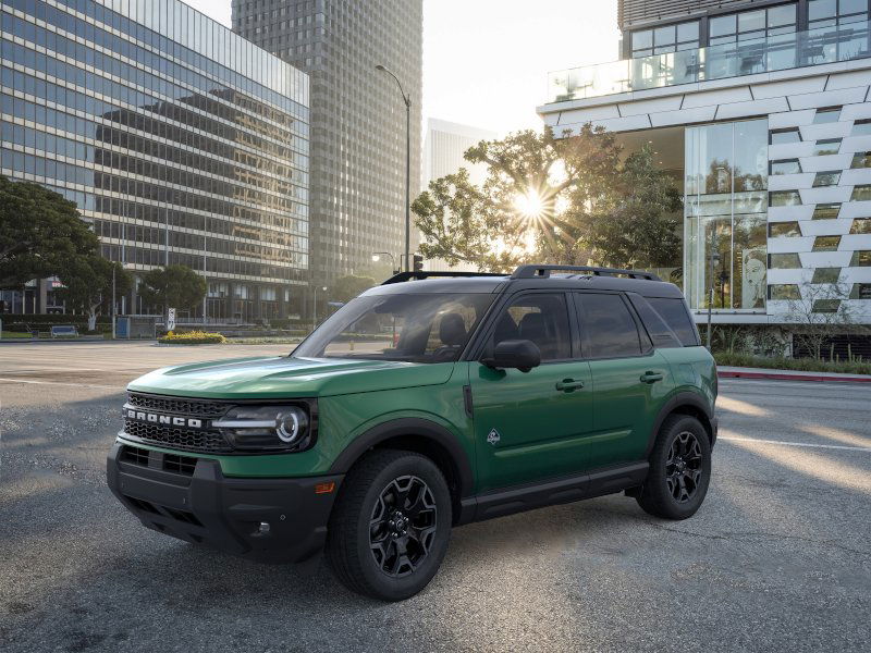 2025 Ford Bronco Sport Outer Banks's photo