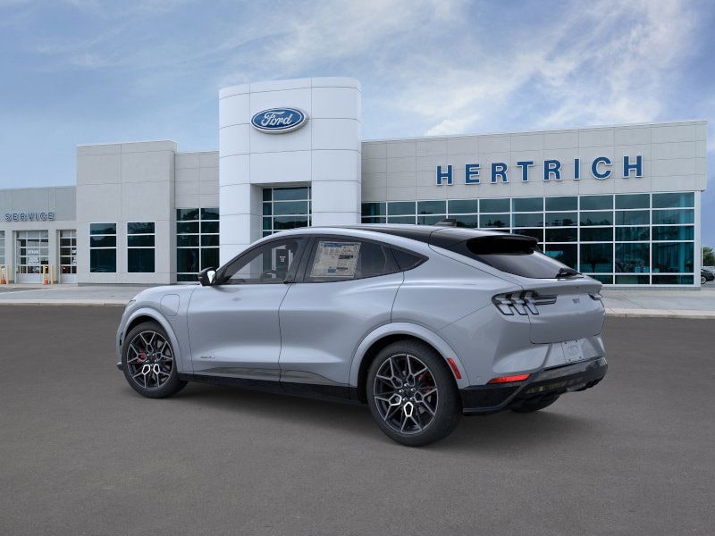 2025 Ford Mustang Mach-E GT - Photo 22