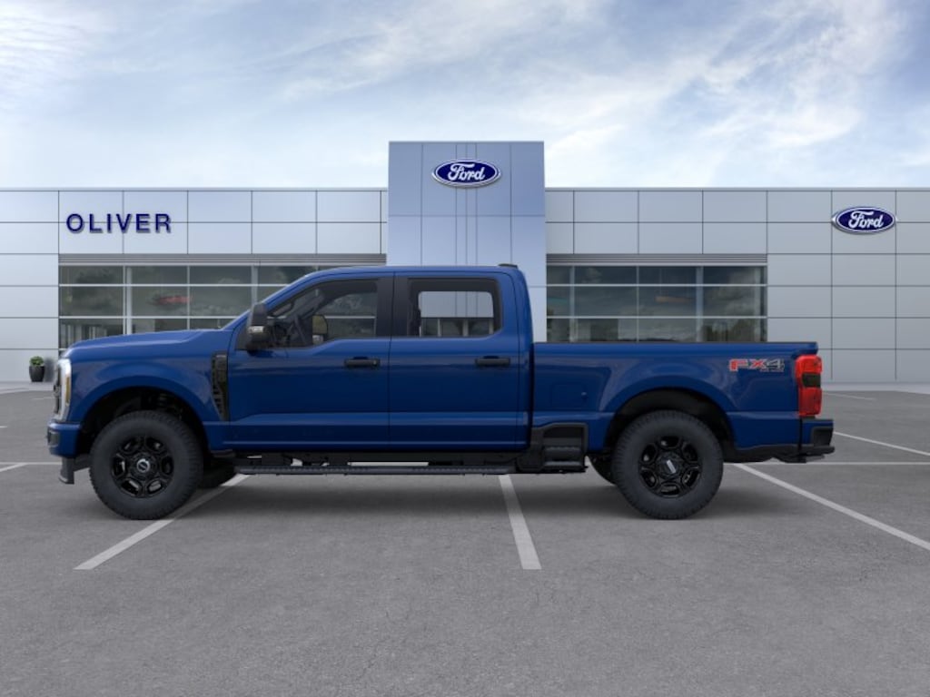 New 2026 Ford Super Duty F-350 SRW Truck Crew Cab