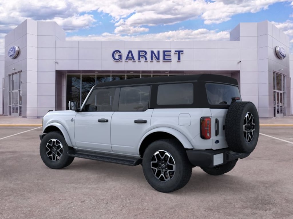New 2026 Ford Bronco Outer Banks SUV