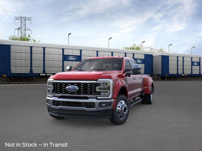 2026 Ford F-450 Lariat photo 2