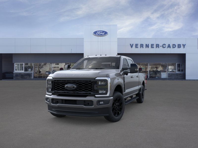 2025 Ford F-350 Lariat photo 2