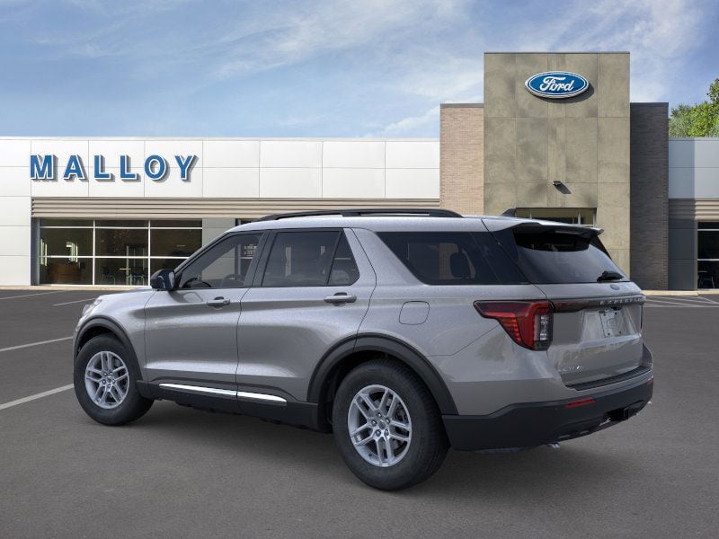 2025 Ford Explorer photo 4