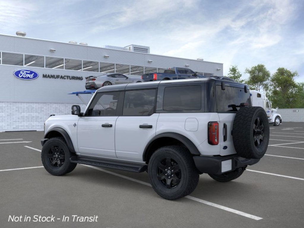 New 2025 Ford Bronco Outer Banks SUV