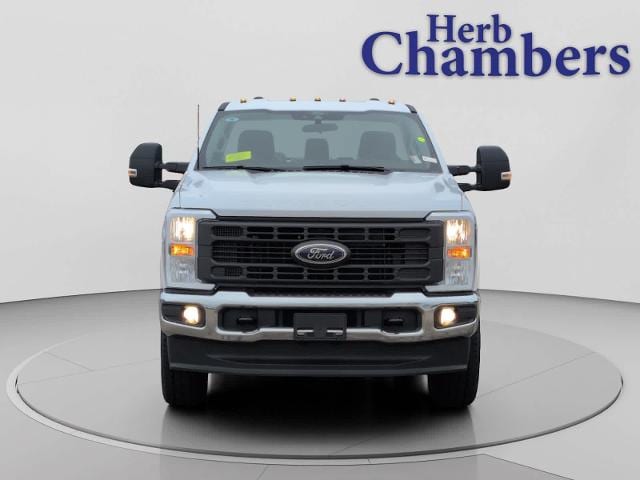 new 2026 Ford Super Duty F-350 SRW Pickup car, priced at $71,300
