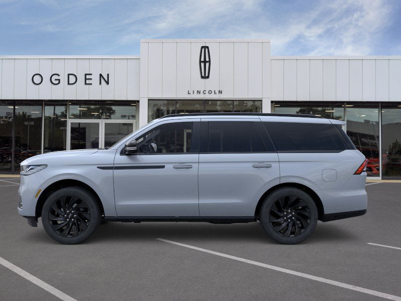 2025 Lincoln Navigator Reserve photo 3