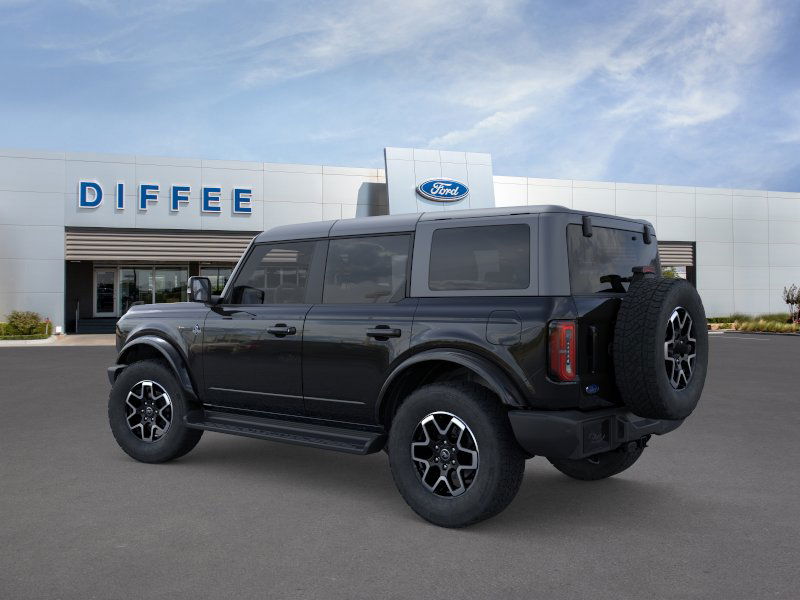 2025 Ford Bronco Outer Banks photo 3