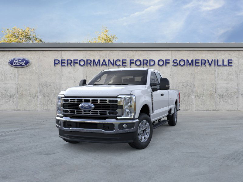 2025 Ford F-350 XLT photo 2