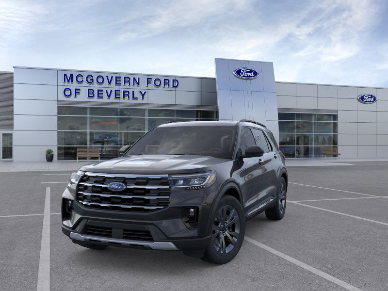 2025 Ford Explorer photo 2