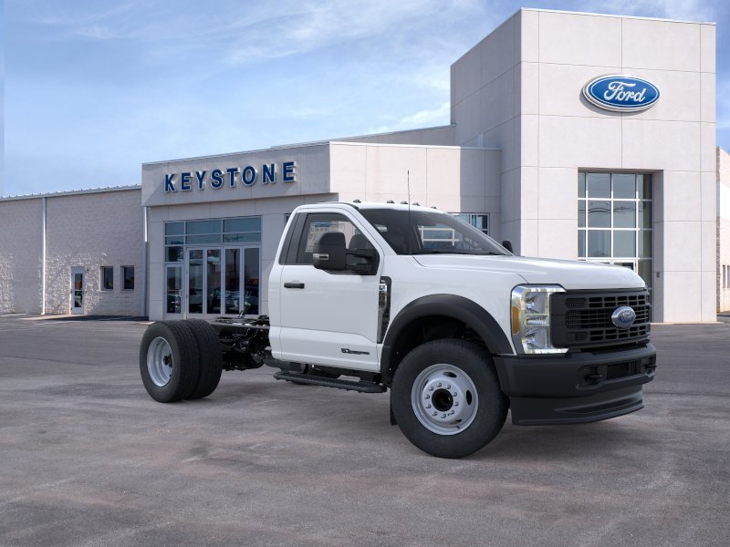 2025 Ford F-600 Super Duty Chassis Cab XL - Photo 29