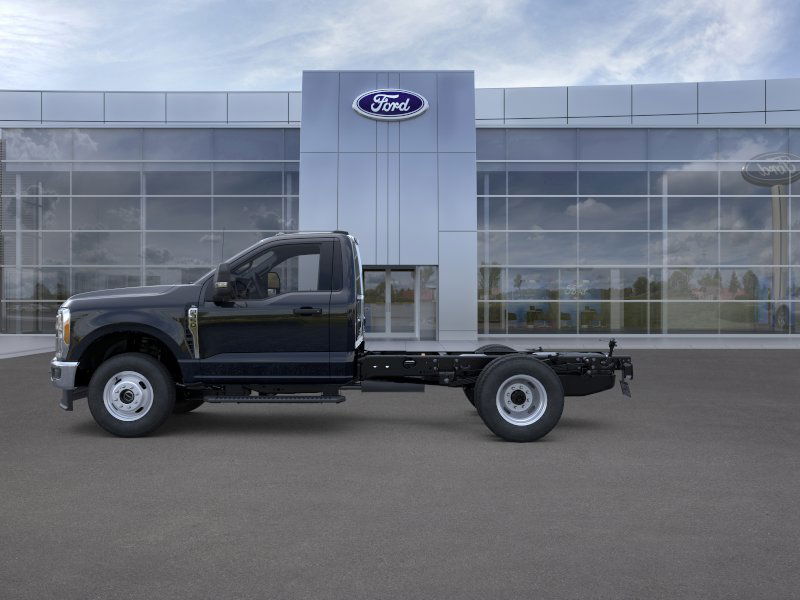 new 2026 Ford Super Duty F-350 DRW car, priced at $61,925