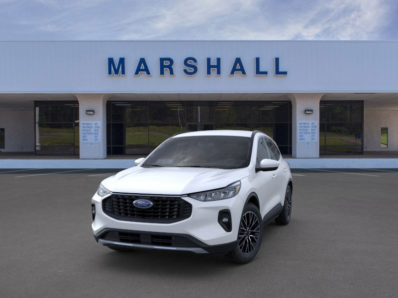 2025 Ford Escape Titanium photo 2