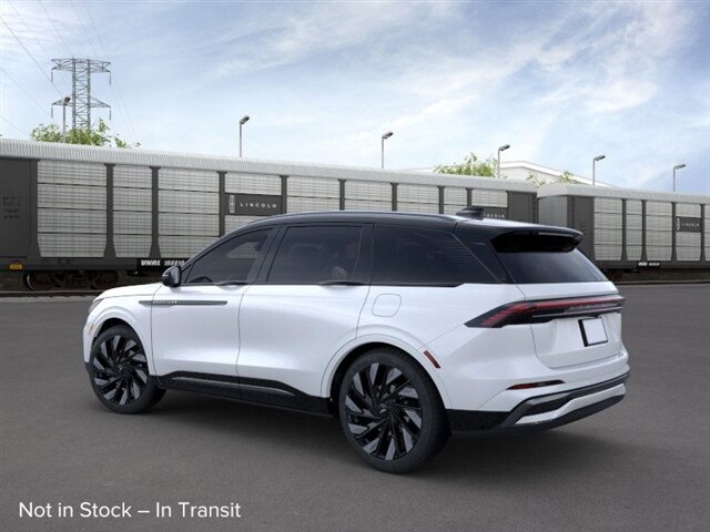 2025 Lincoln Nautilus Reserve photo 4