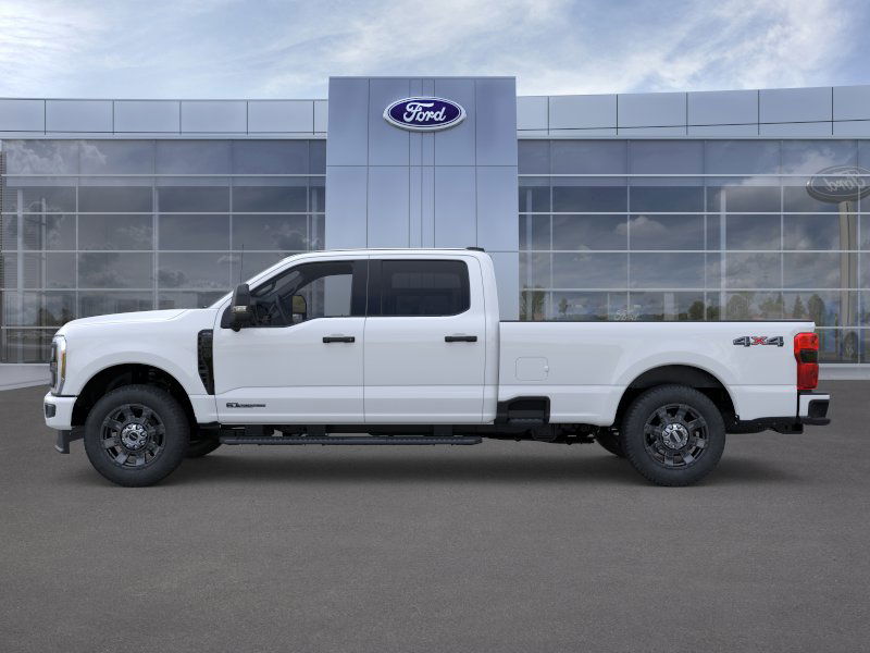 2025 Ford F-250 photo 3