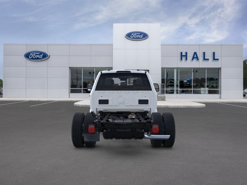 2026 Ford F-350 Super Duty Chassis Cab XL