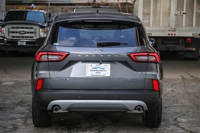 Thumbnail: 2024 Ford Escape - 31